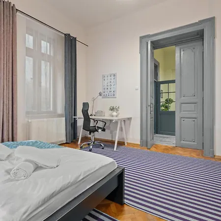 Spacious 2br By Cismigiu Park בוקרשט