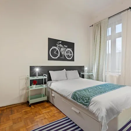 Spacious 2br By Cismigiu Park