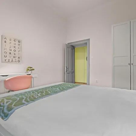 Spacious 2br By Cismigiu Park *