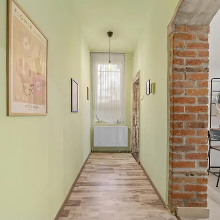 Spacious 2br By Cismigiu Park 公寓