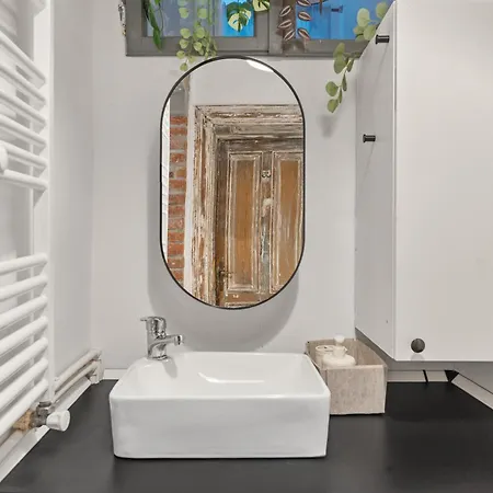 公寓 Spacious 2br By Cismigiu Park *